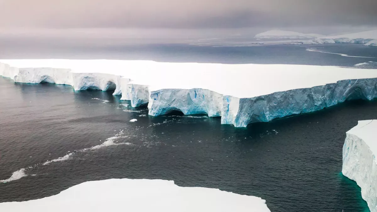Giant Iceberg