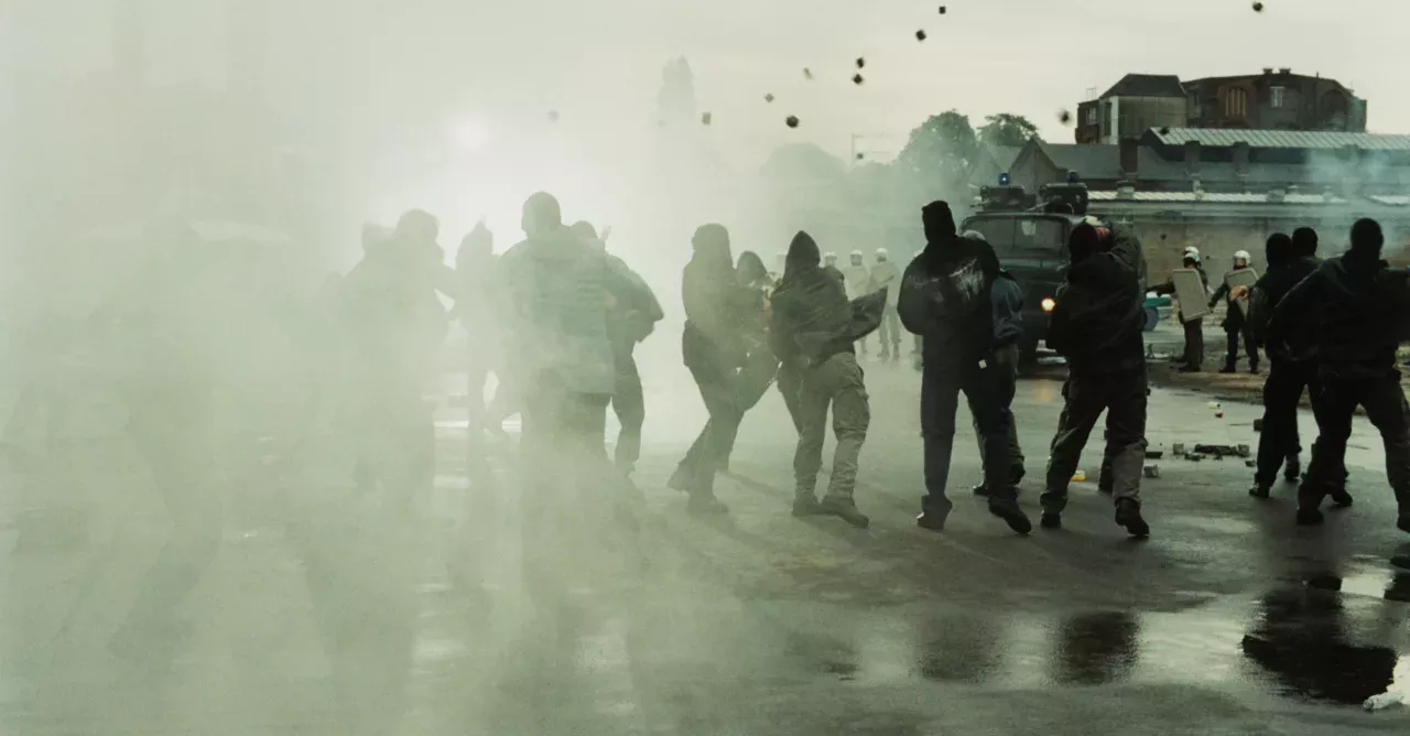 Coronavirus Lockdown: Is There a Countdown Until All Hell Breaks Loose?