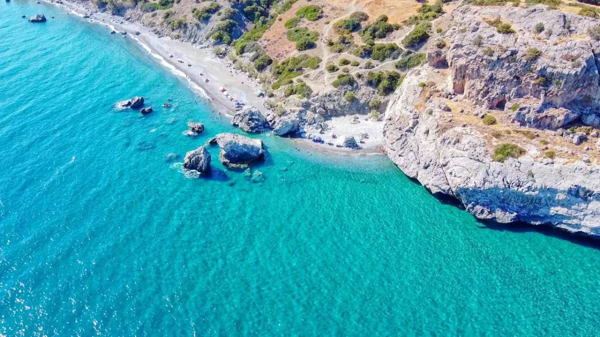 A COVID passport could be in the works between Greece and the UK. 