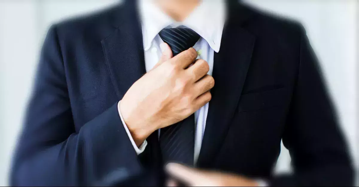 If You Know Someone Who Majored In Business and Economics, Stay Away From Them