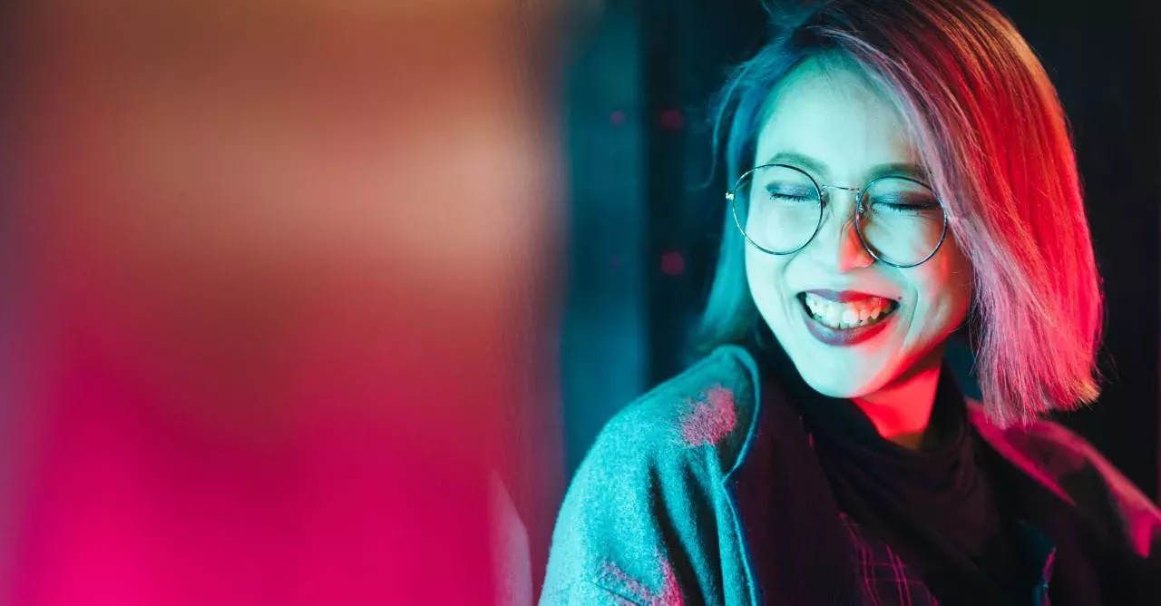 Japanese Women Are Protesting A Ban On Wearing Glasses In The Workplace