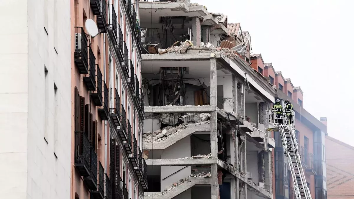Madrid Explosion: Huge Blast Destroys Toledo Street Building