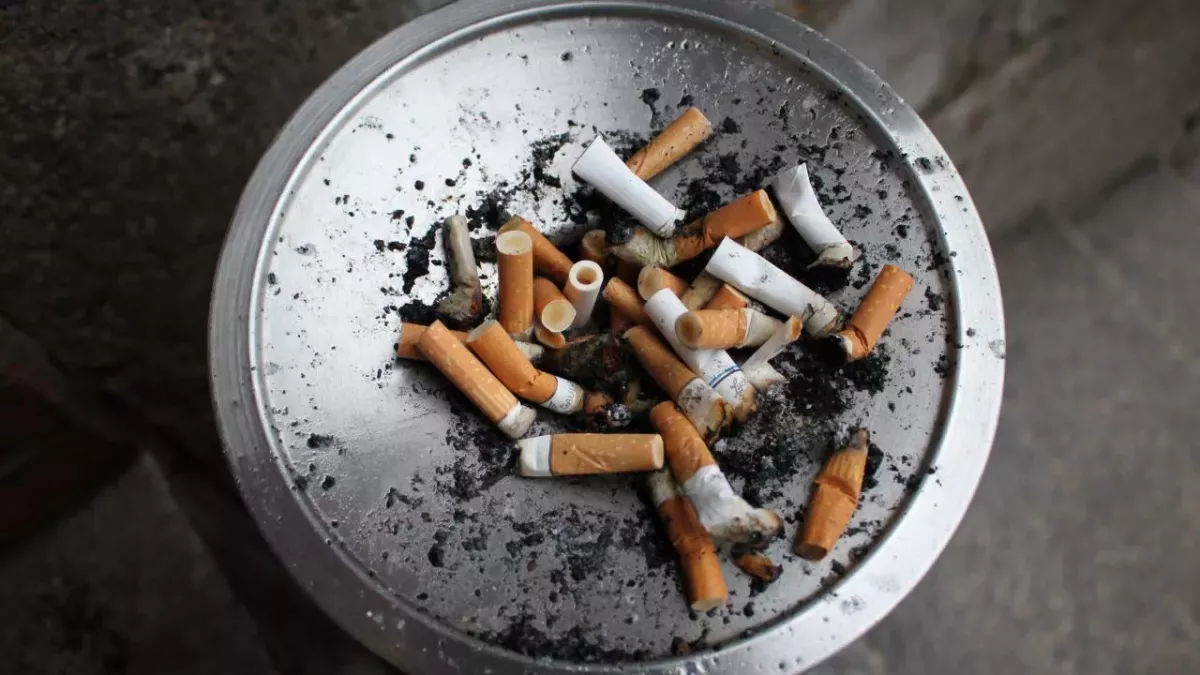 Oxfordshire is set to become first UK county to ban outdoor smoking 