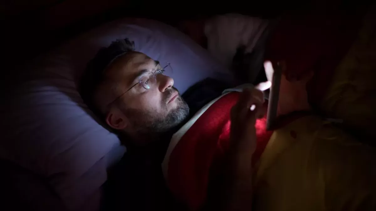 This Is the Real Reason Why You Should Never Sleep Next to Your Phone