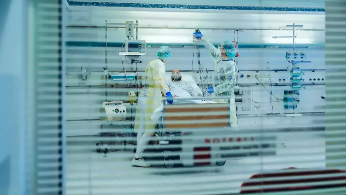 Study Shows Half of Hospitalised COVID Patients Will Develop a Complication