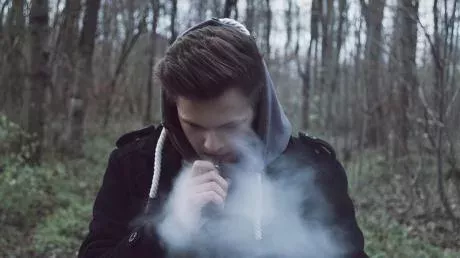 Teenager Vaping