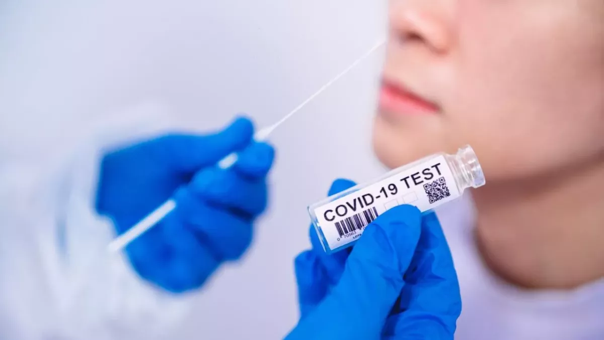 Those Who Test Positive for COVID ‘Could Be Paid £500 to Self-Isolate’