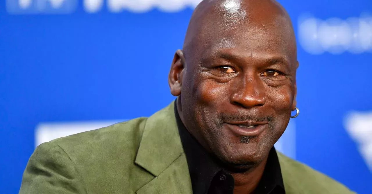 5 Things You Should Know About Michael Jordan, The Best Basketball Player Of All Time!