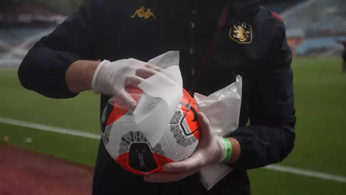 Record number of positive COVID tests in the Premier League