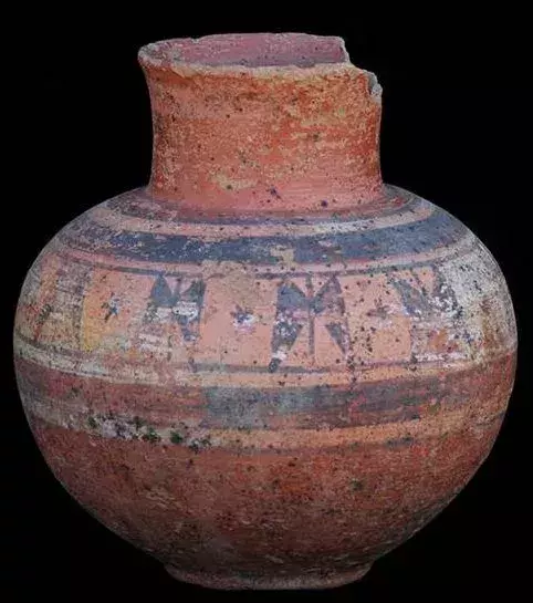 An almost complete vase found in the Sudanese necropolis.