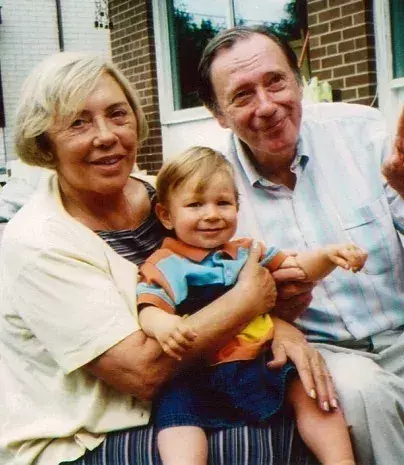 After winning £2.9 million in the lottery, Ibi Roncaioli gave nearly half of it to a secret child she had raised with a man other than her husband. Instead of divorcing like a sane person, he decided to kill her.