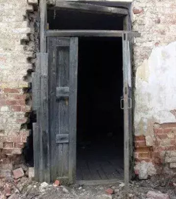 The broken door