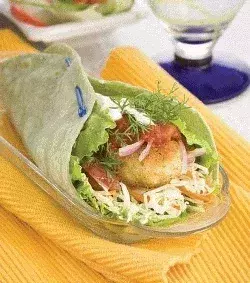 Paneer Salsa Wrap (India): with traditional cheese