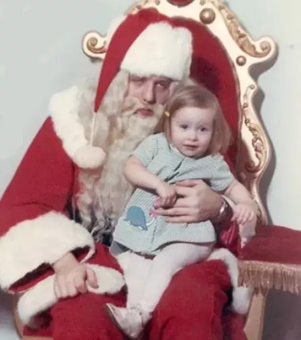 This Santa Claus does not look like he’s in the best shape