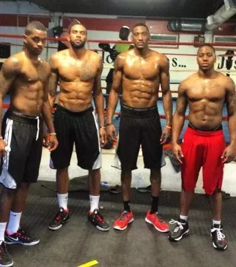 Can't lie, a little jealous of the abs, but not their leg game. 
