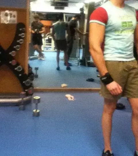 For the last time Brad... Stop skipping leg day!