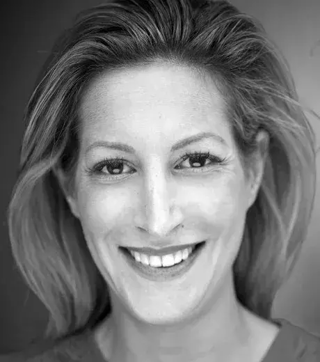 …played by the beautiful Laura Pradelska